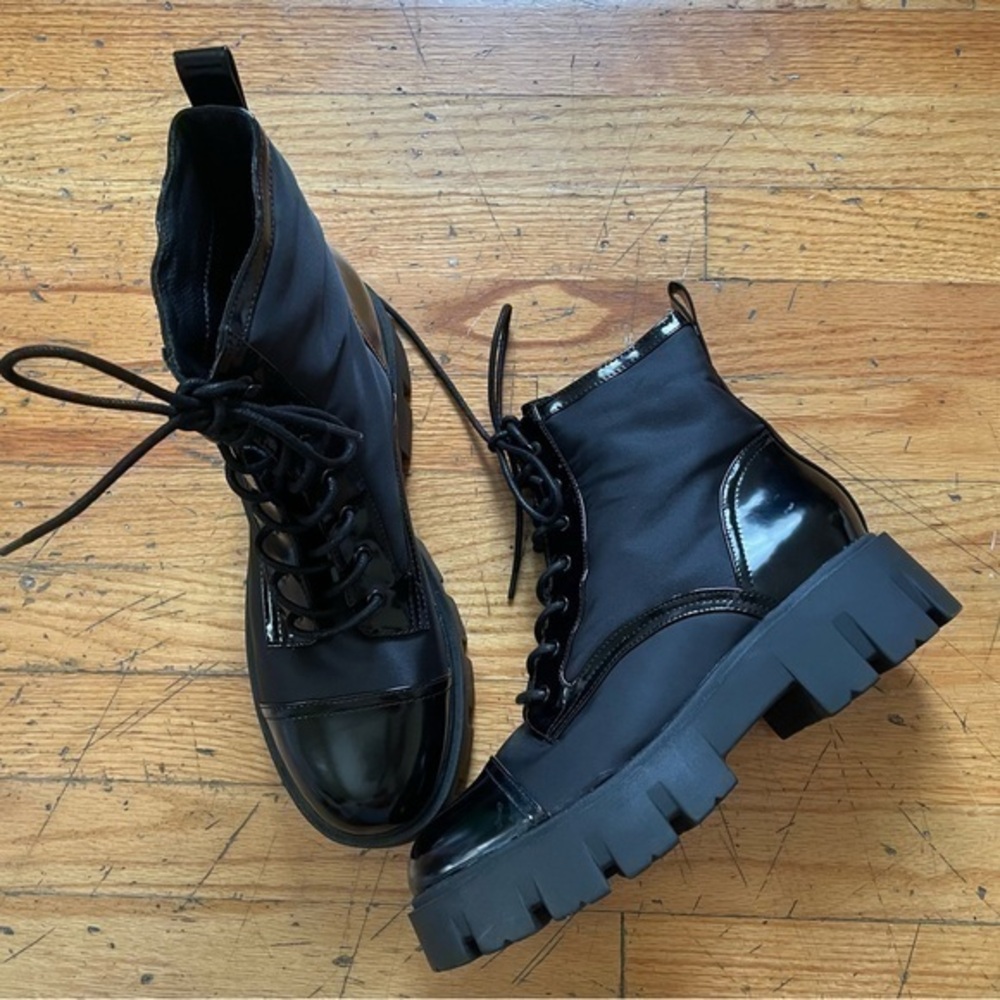 Nine West Lugged Sole Boots Size 11
